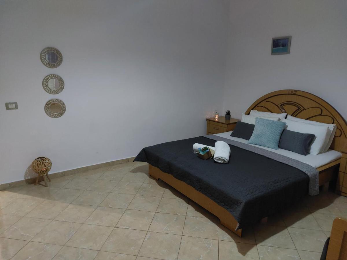 Orange Guest House Dhermi Ngoại thất bức ảnh