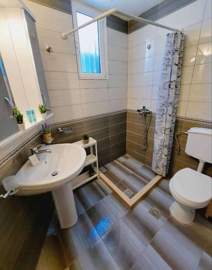 Orange Guest House Dhermi Ngoại thất bức ảnh