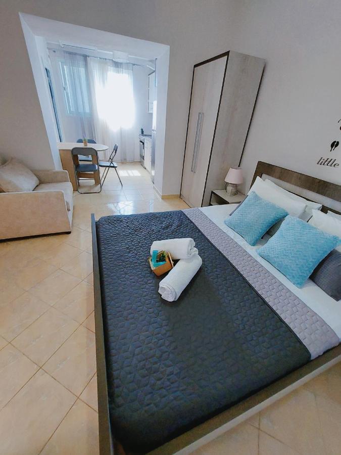 Orange Guest House Dhermi Ngoại thất bức ảnh