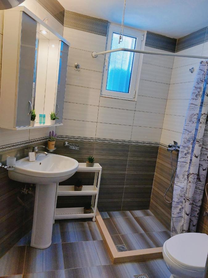 Orange Guest House Dhermi Ngoại thất bức ảnh