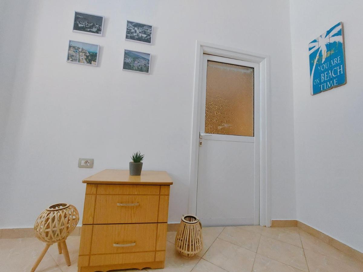 Orange Guest House Dhermi Ngoại thất bức ảnh