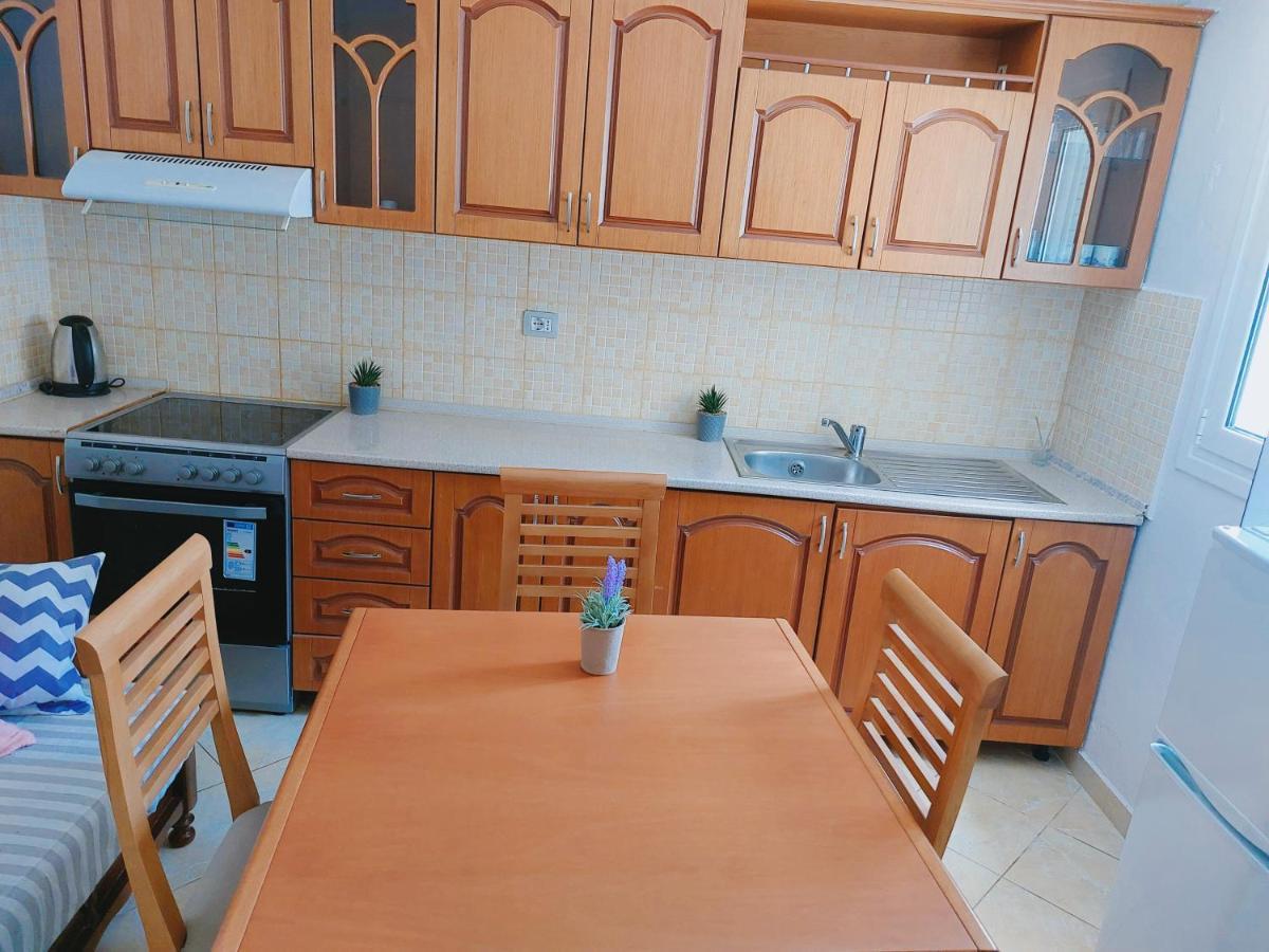 Orange Guest House Dhermi Ngoại thất bức ảnh